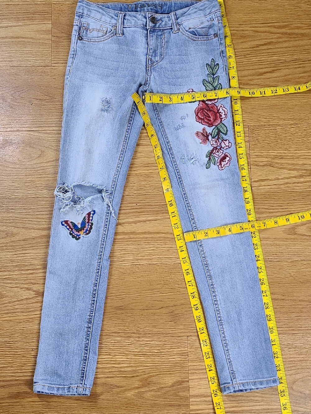 VIGOSS SKINY 10x26 Girls Pre-owned destroyed 2018 Embroidered denim Jeans